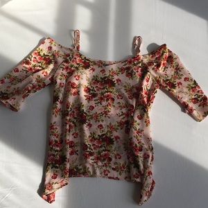 SOLD! Cold shoulder floral blouse size small